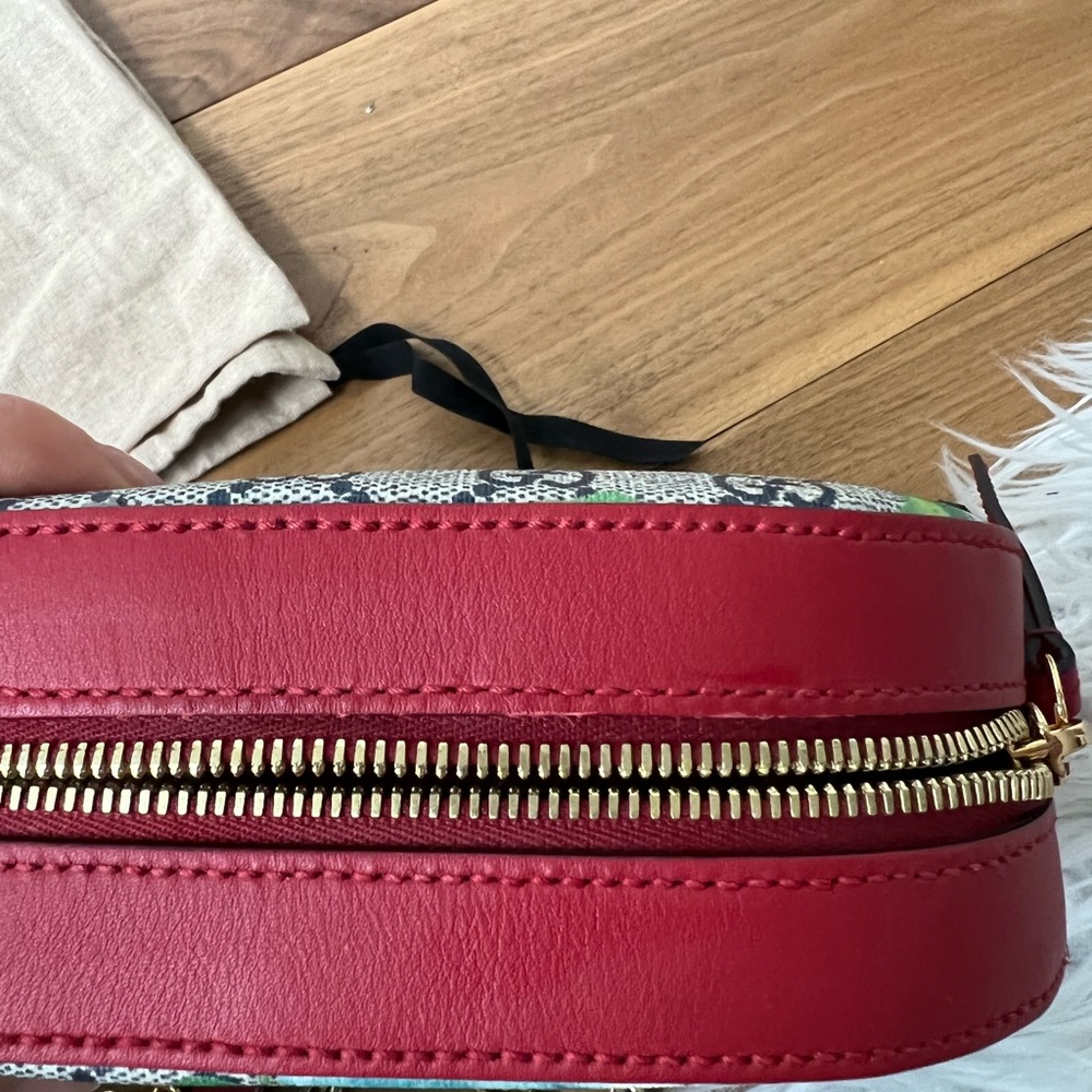 ❌SOLD❌AUTHENTIC GUCCI BLOOM CROSSBODY BAG - Picture 6 of 11